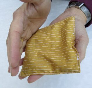 De foto van het product Handwarmer | Pittenzak
